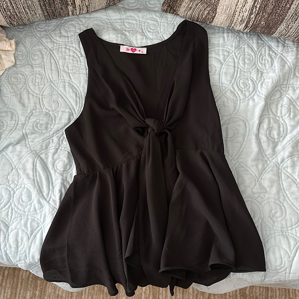 Buddy love top